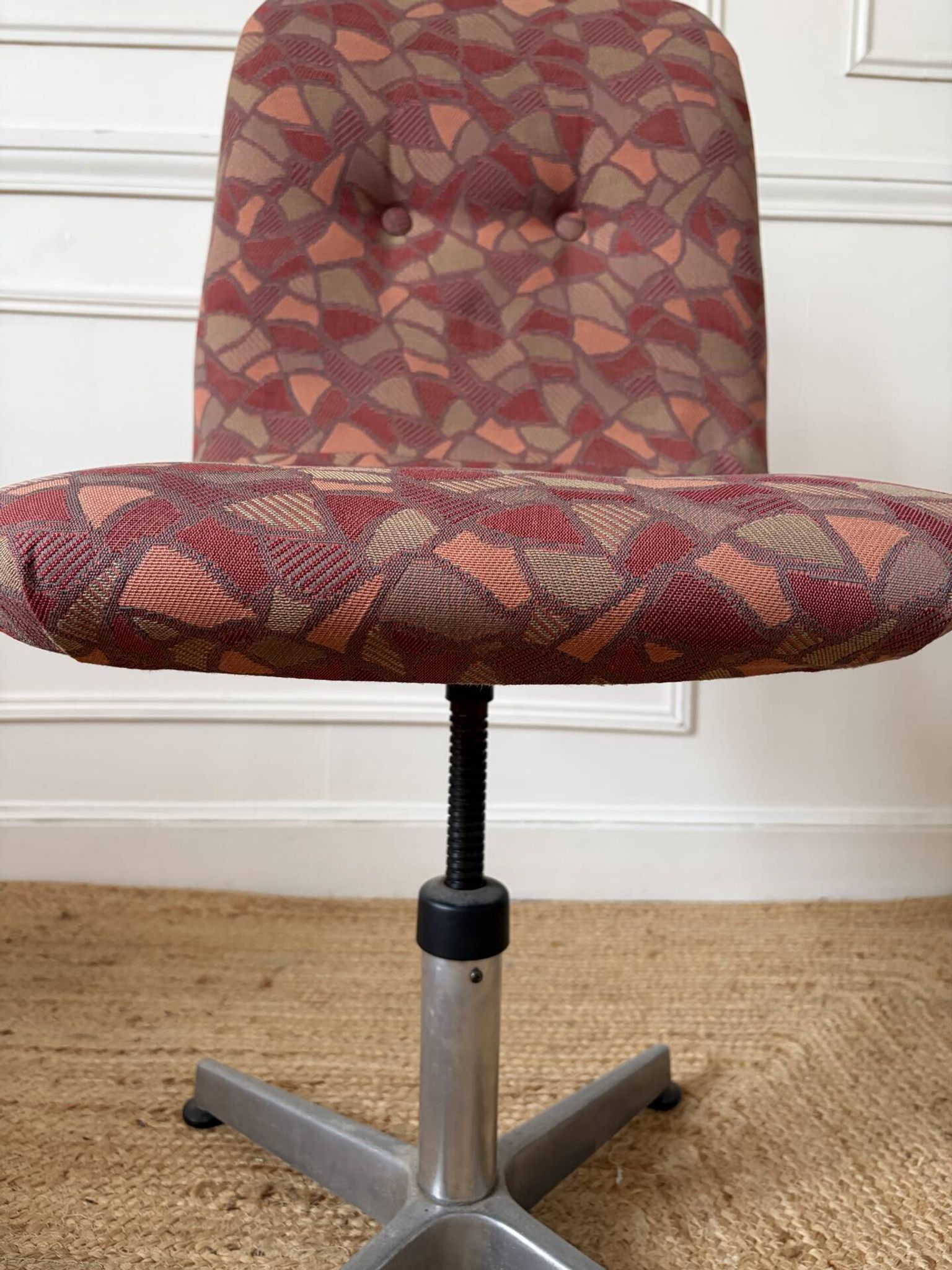 1970s swivel office chair