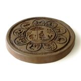 Artisanal carved solid wood underside with mountain décor - round chalet décor