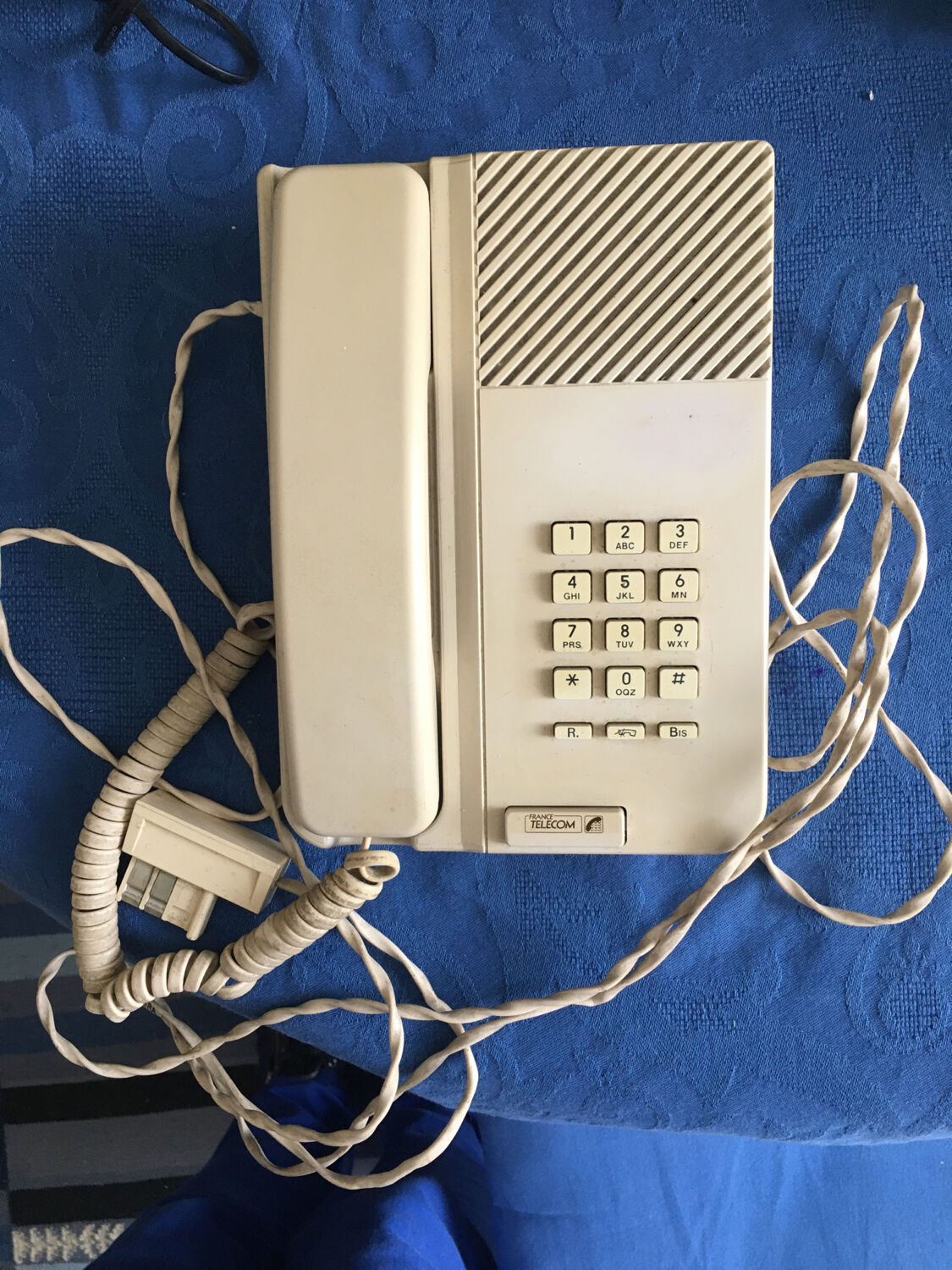 Lot de 4 telephones vintage