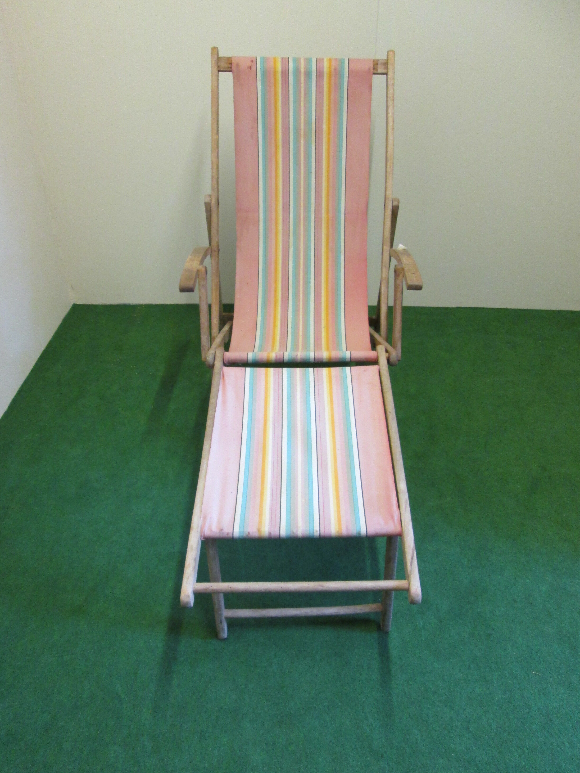 Beach or garden transat