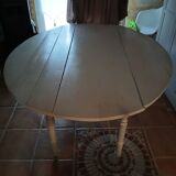 Oval table