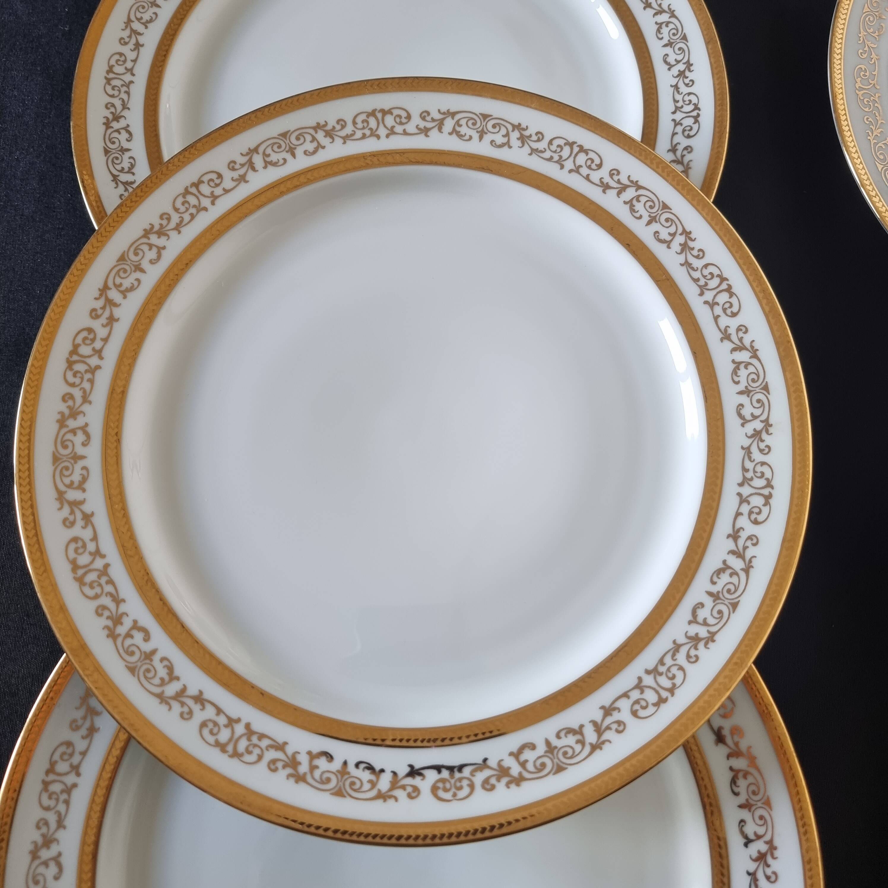 Ensemble de 6 assiettes à dessert ou à hors-d'œuvre en porcelaine fine de L