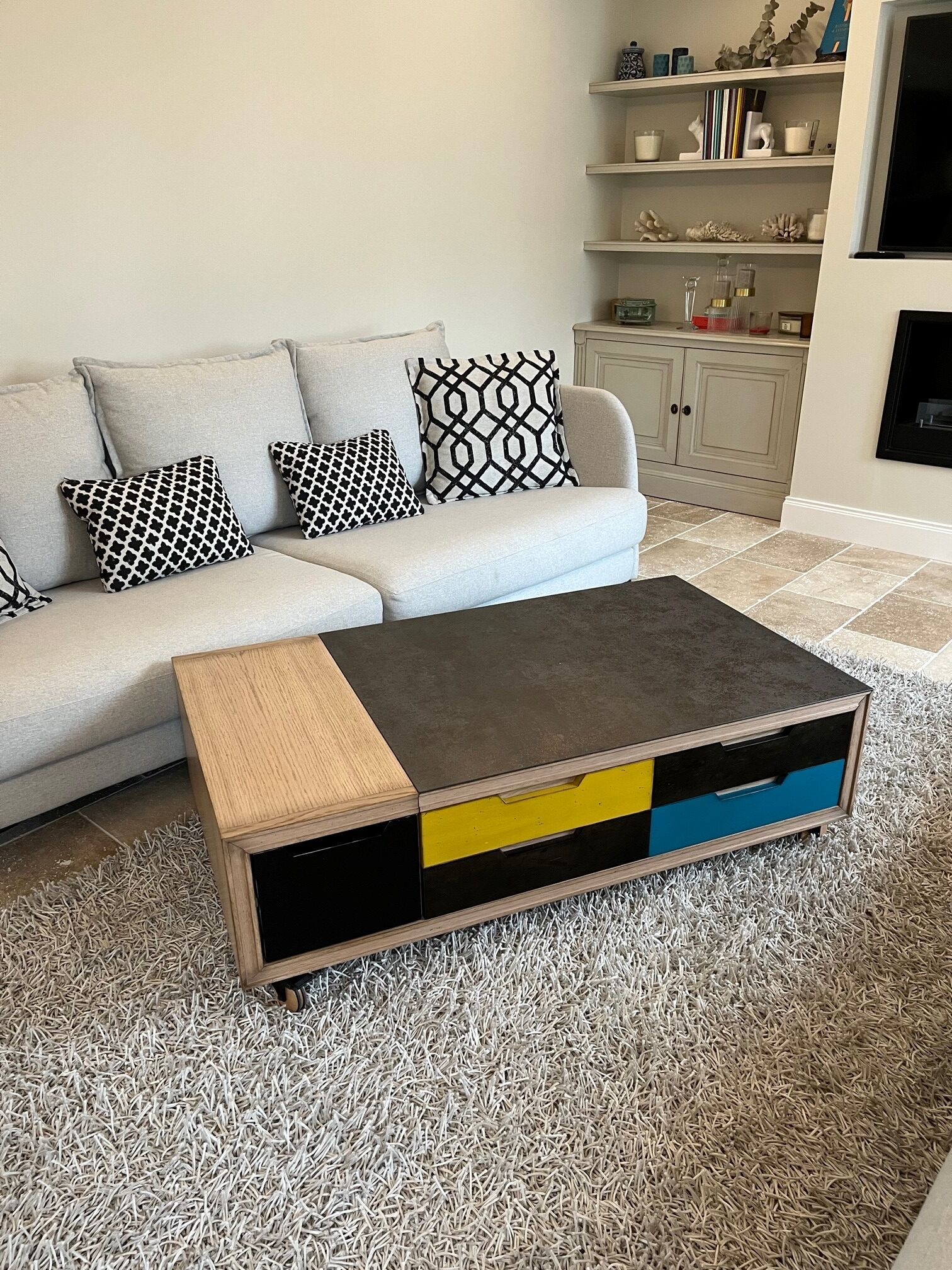 Dinette coffee table with ceramic liftable top