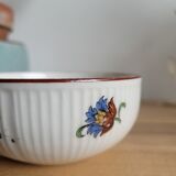 Porcelain bowl floral decoration
