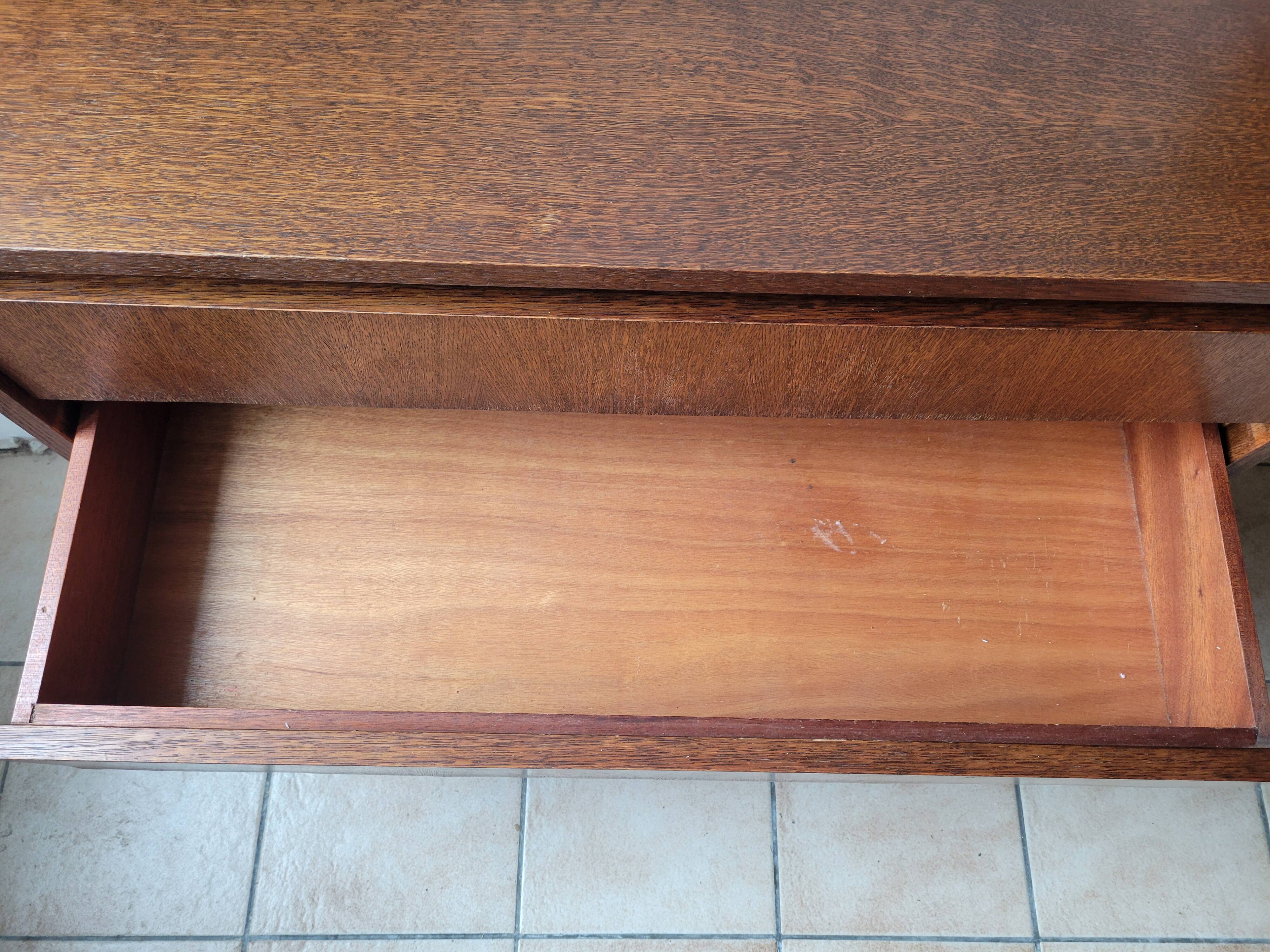 Vintage oak chest of drawers