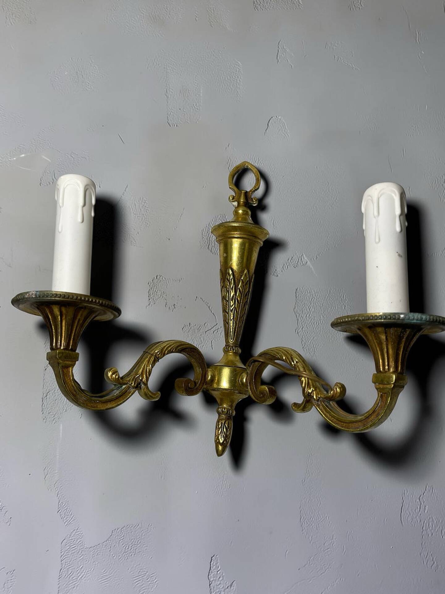 Pair of vintage gold wall sconces – Louis XVI style – 2 arms of