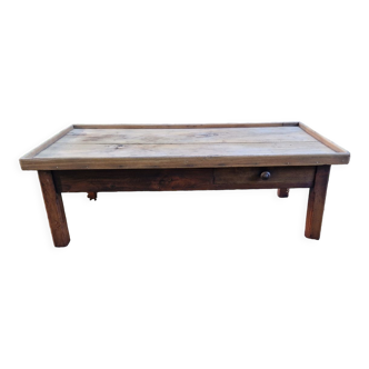 Country coffee table