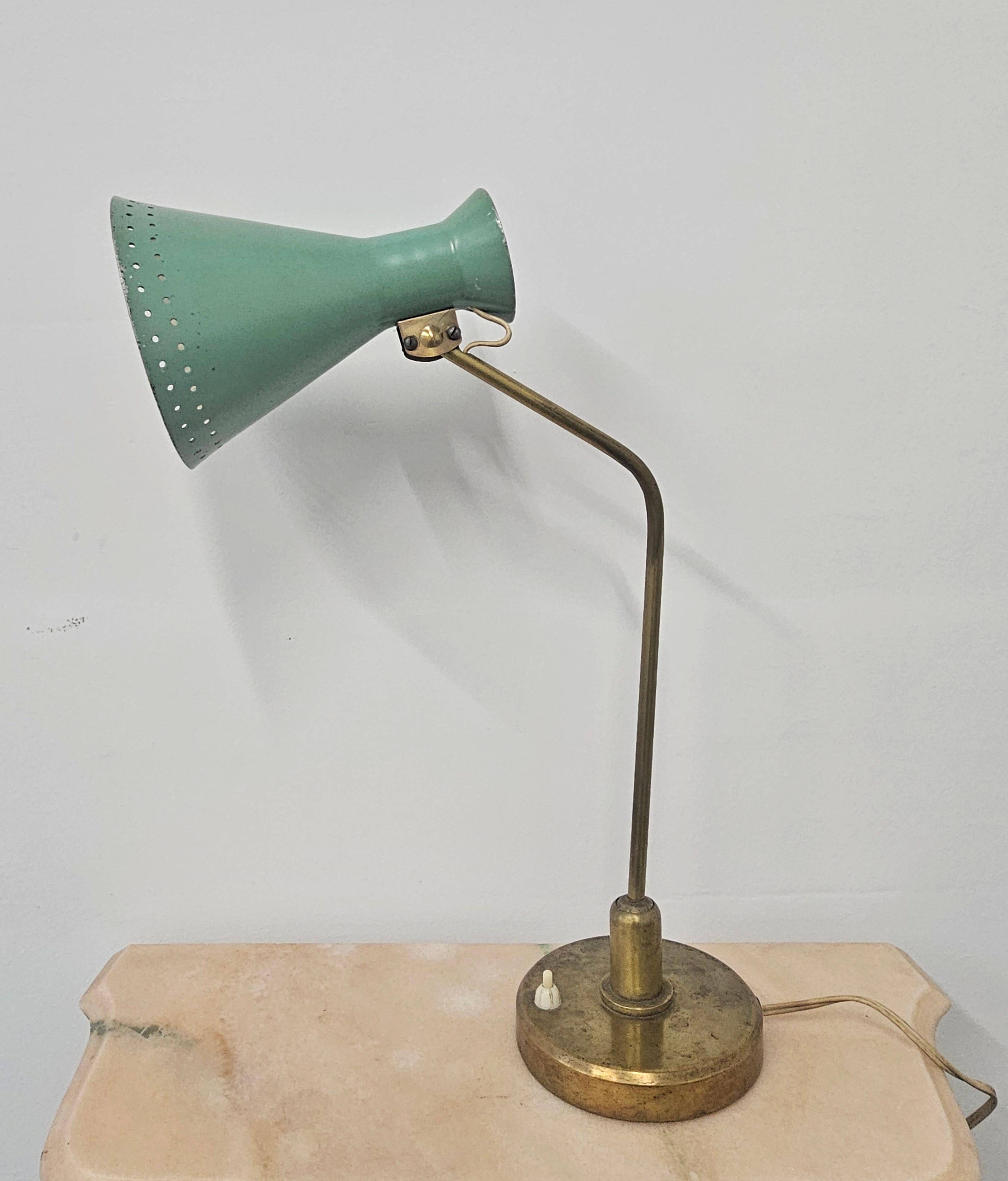 Mid-Century table lamp with a conical metal shade, attributed to Stilnovo.