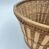 Wicker plant pot