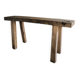 Artisanal workshop in solid wood