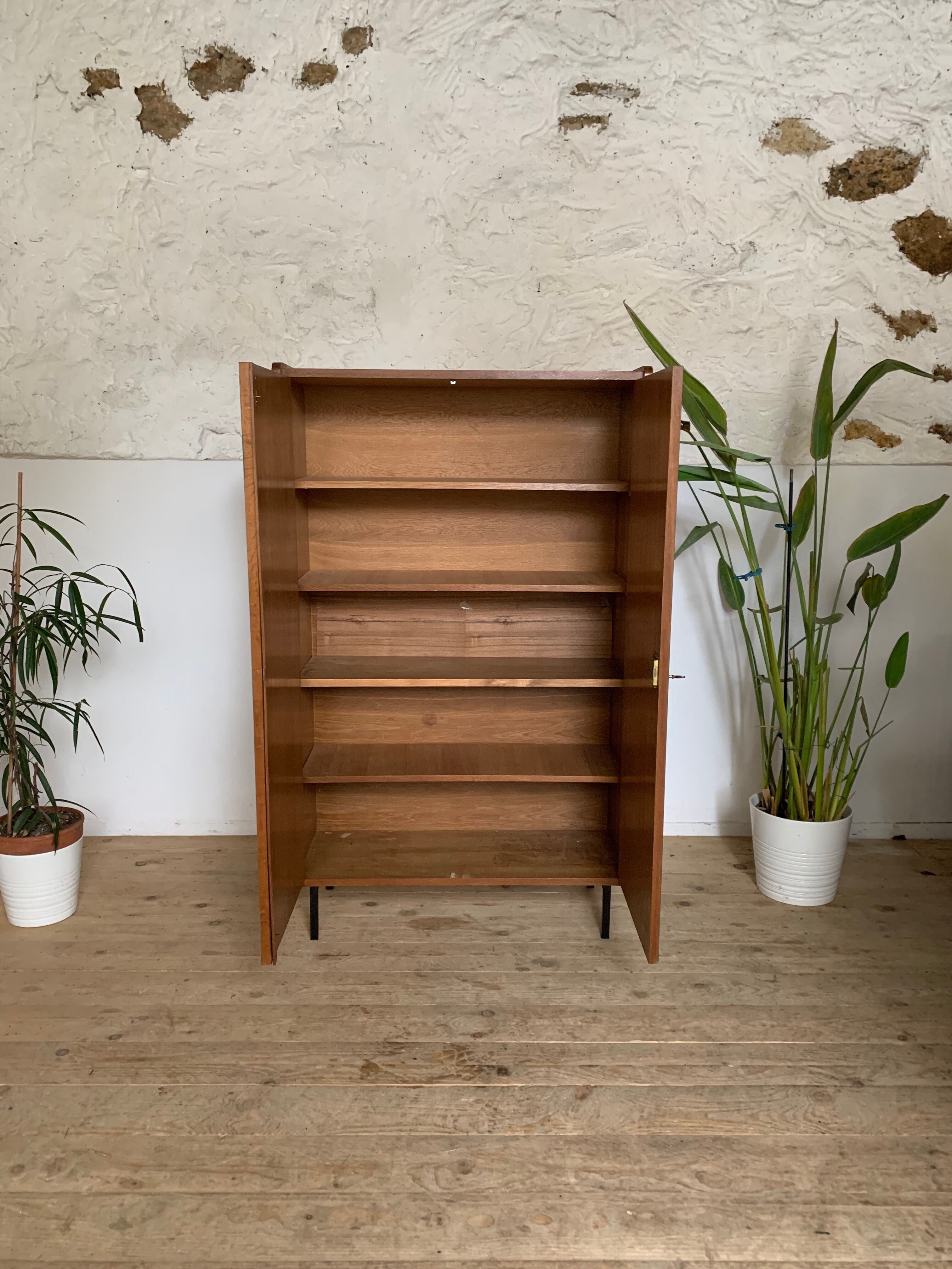 Armoire verte en chêne vintage