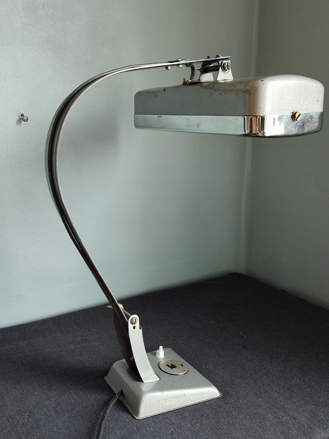 Thermor industrial style table lamp