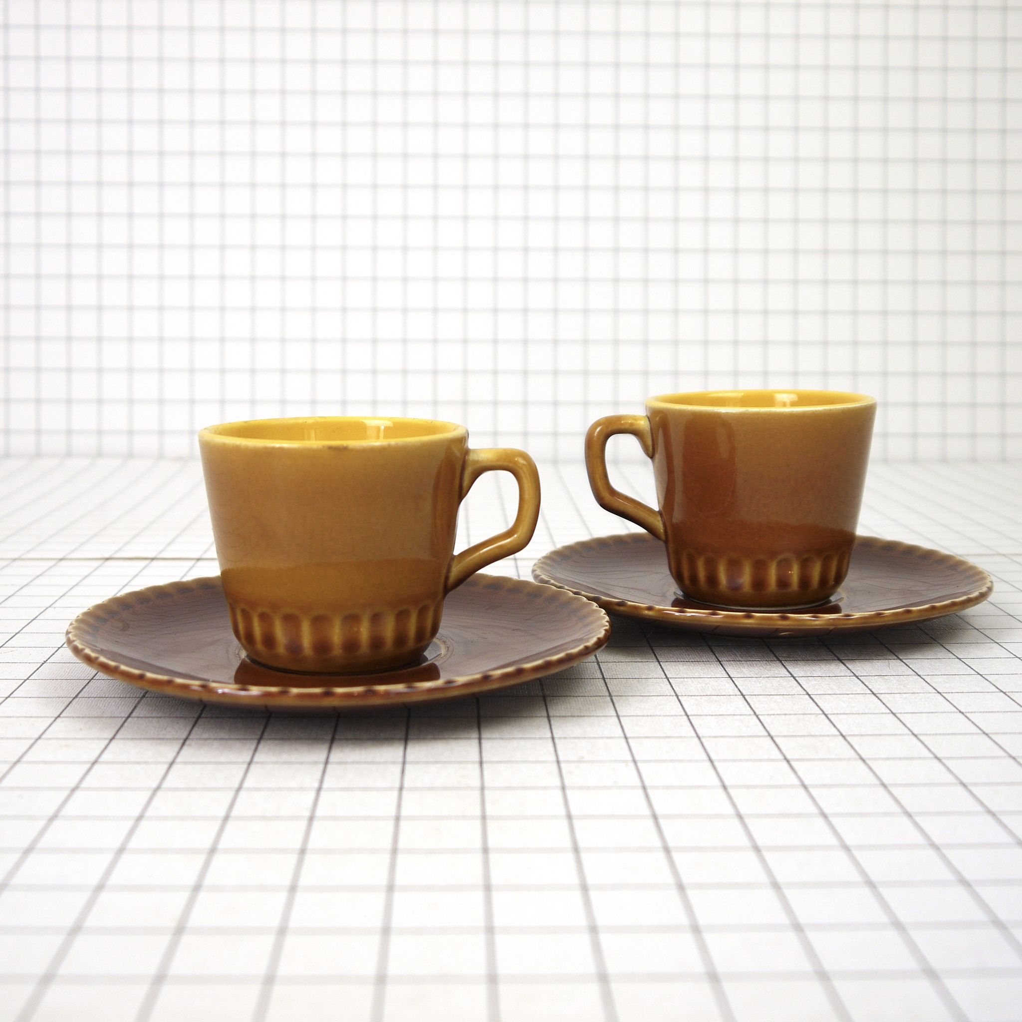 Deux tasses et soucoupes Digoin