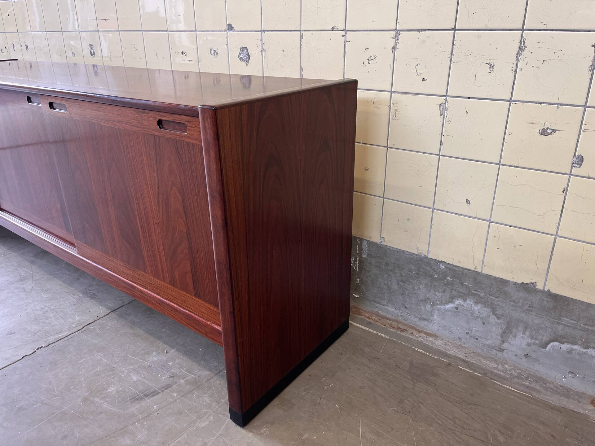 Vintage rosewood sideboard by Skovby