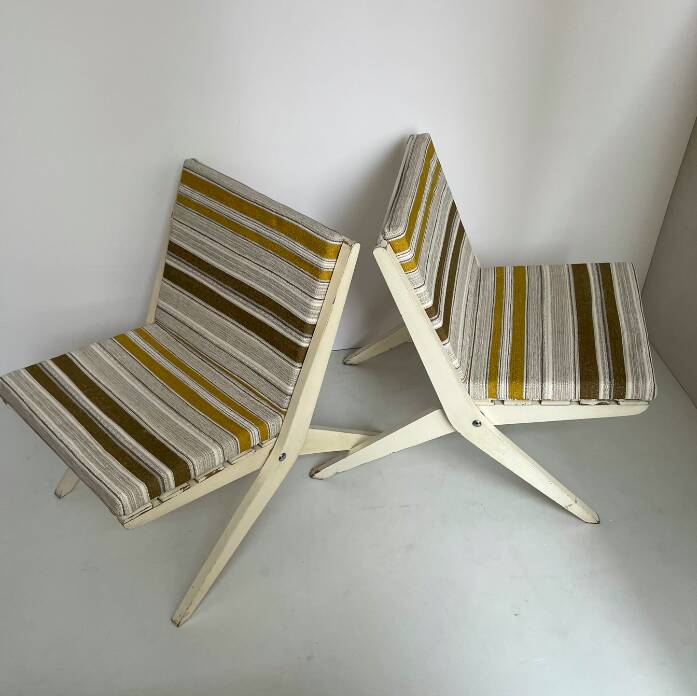 Pair of indoor/outdoor folding armchairs
