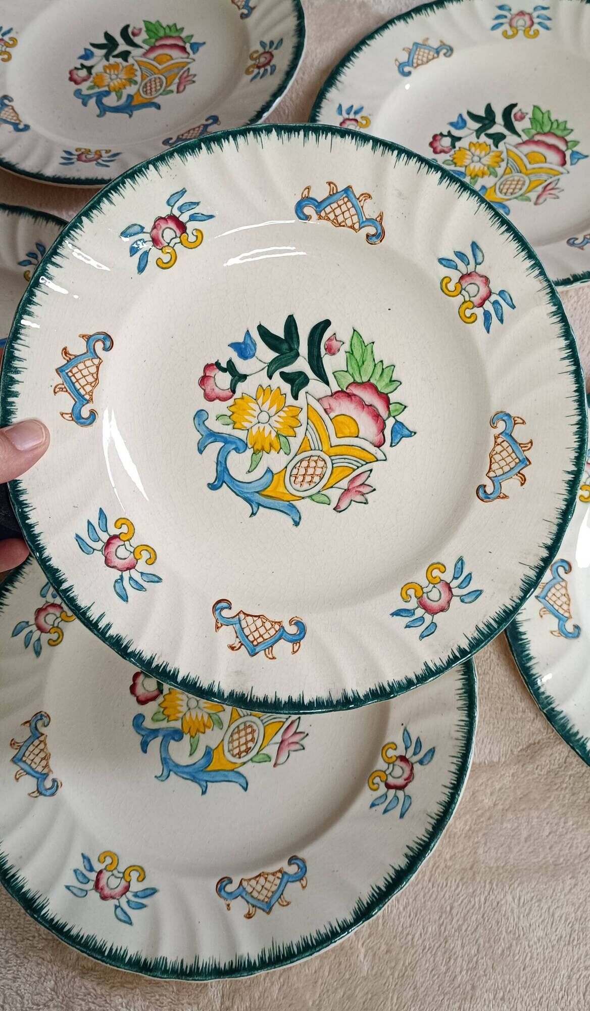 Set of 6 large flat plates Longwy Vieux Rouen vintage