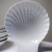 Set of 6 shell-shaped bowls in Limoges porcelain by Philippe Deshoulières.