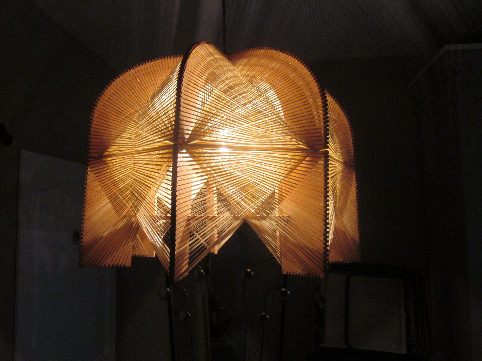 Hanging of wood and son