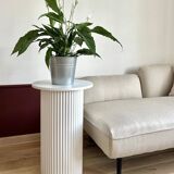 round and fluted bedside table in white