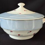 Grand légumier (soupière) en faïence de Digoin Sarreguemines, modèle AIX