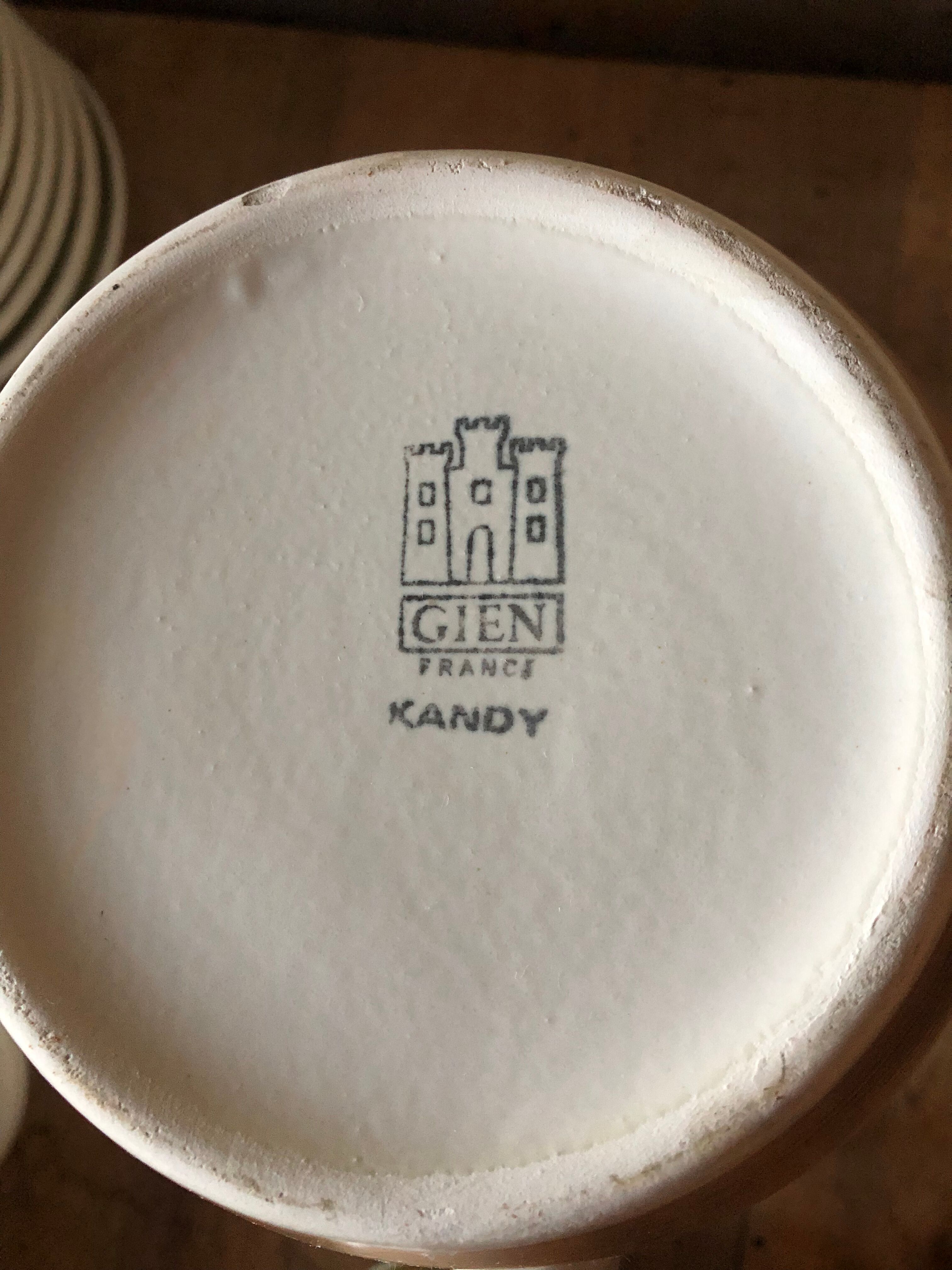 Teapot service and Gien cups