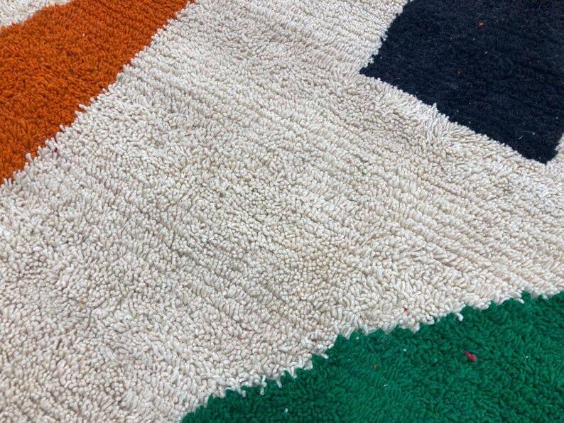 Traditional handmade pure wool rug, size 200 x 300 cm