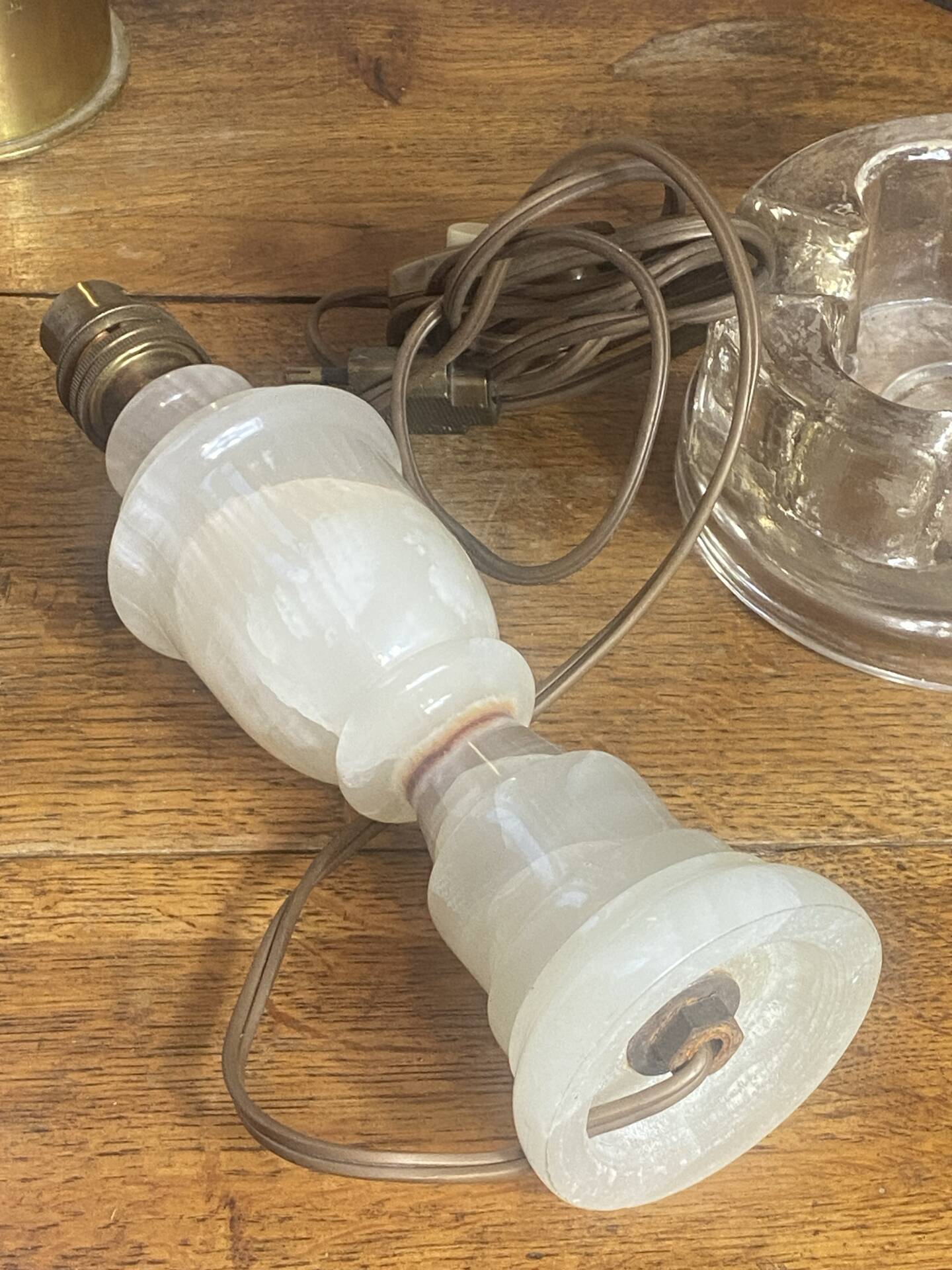 Onyx lamp base