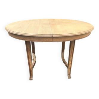 Round table