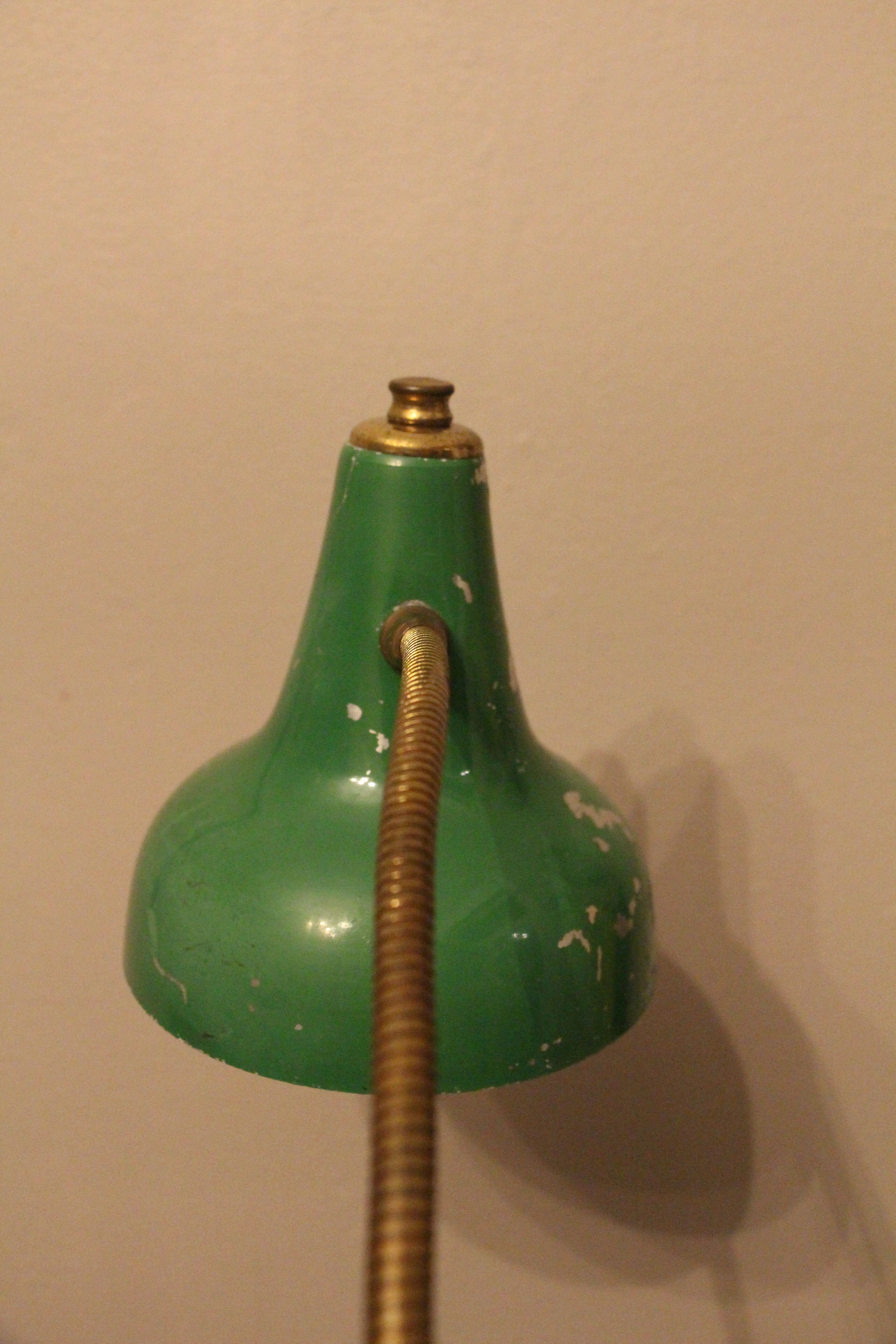Green desk lamp 50's