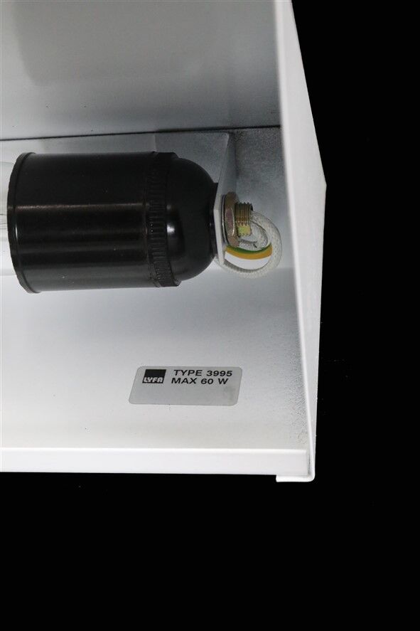 Set of 2 Lyfa “Type 3995” wall lamps / Postmodern / Danish Modern Design / 1970s / 1980s