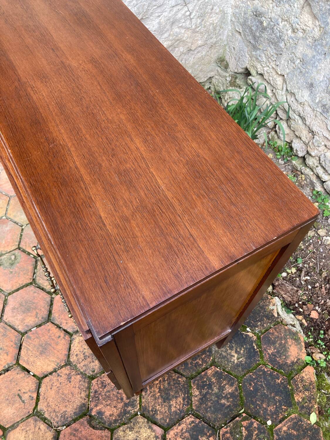 Vintage chest of drawers with tapered legs