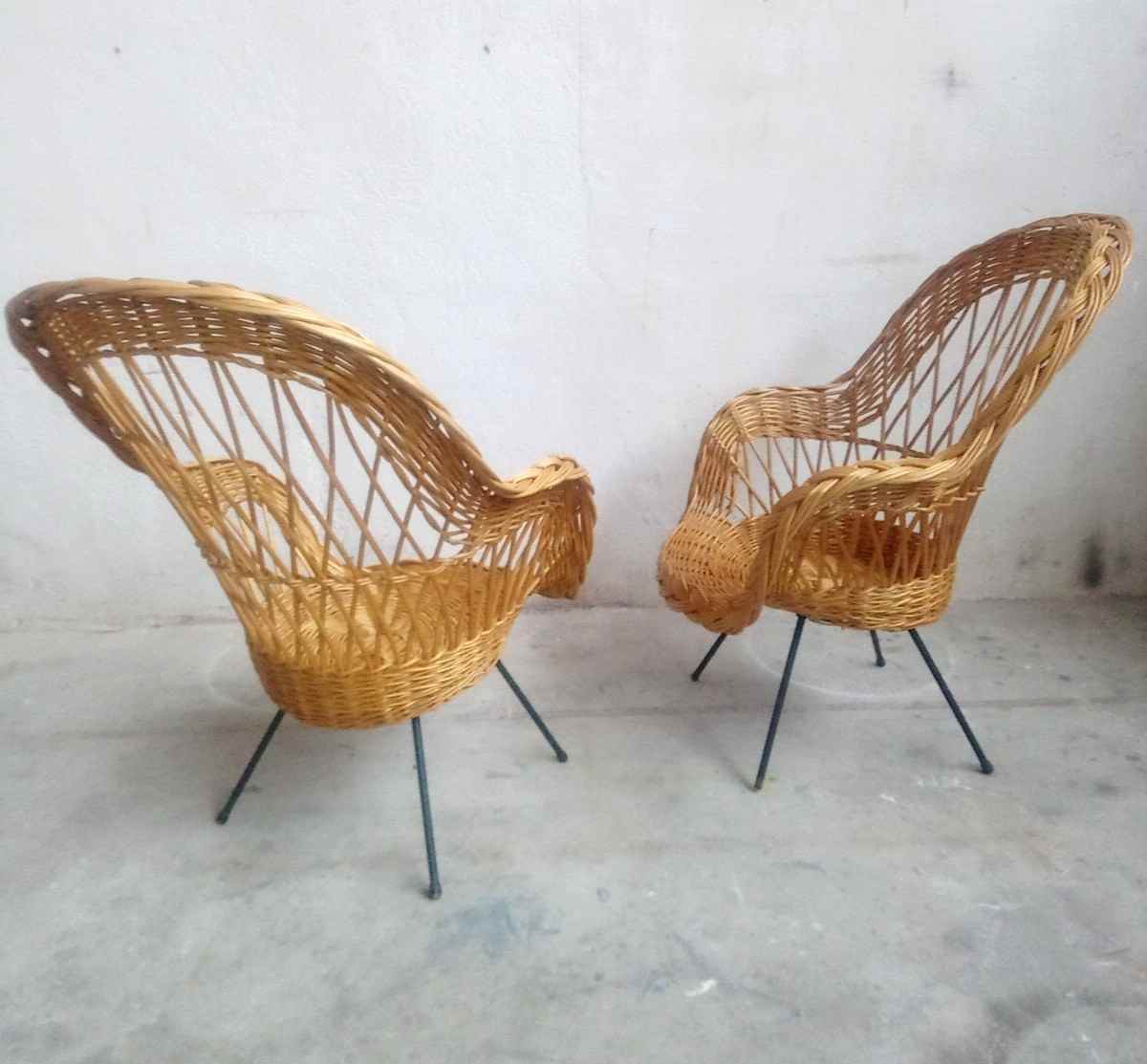 Paire de fauteuils rotin pied métal vintage