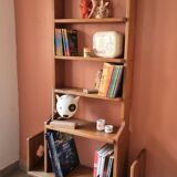 Guillerme and Chambron shelf