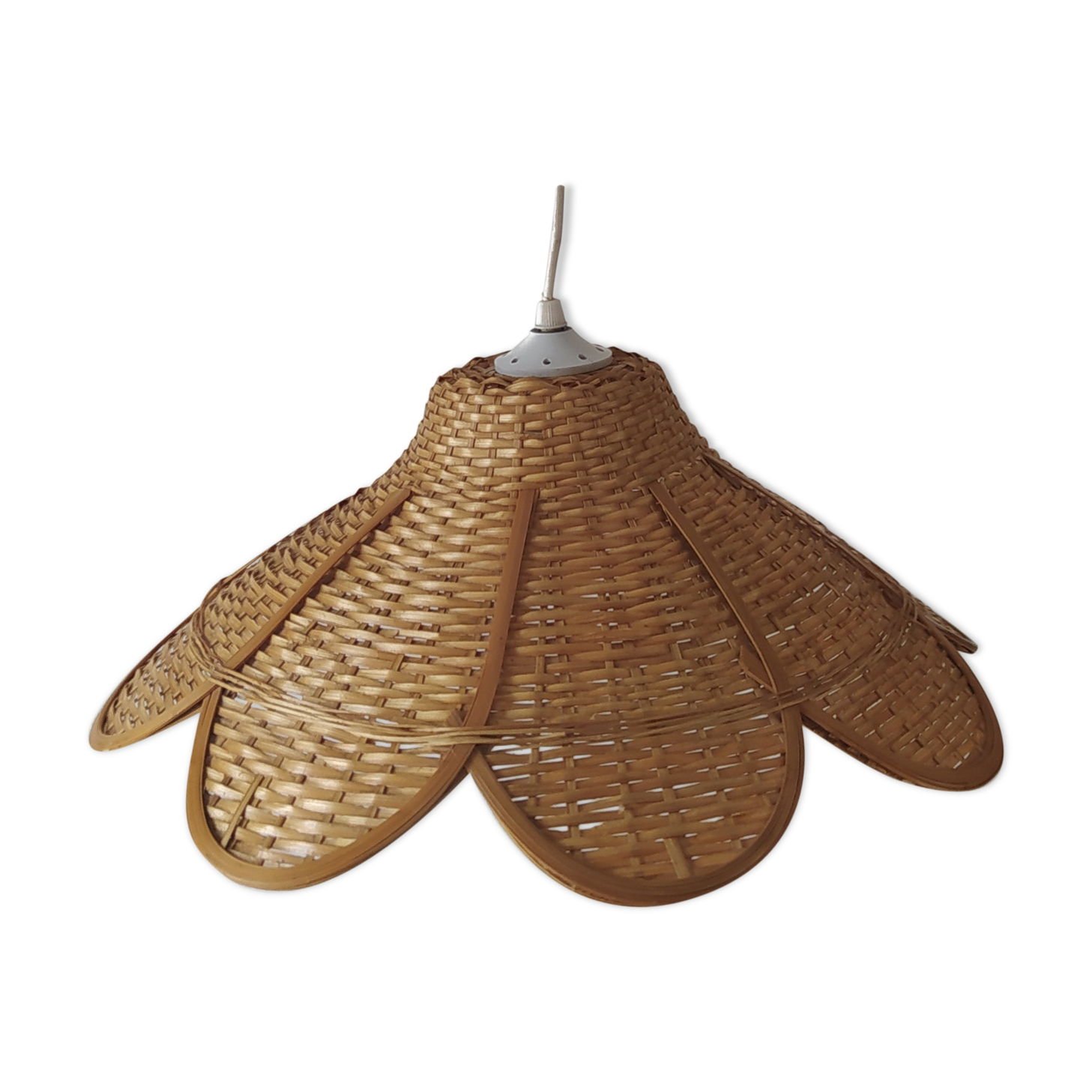 Vintage rattan hanging lamp