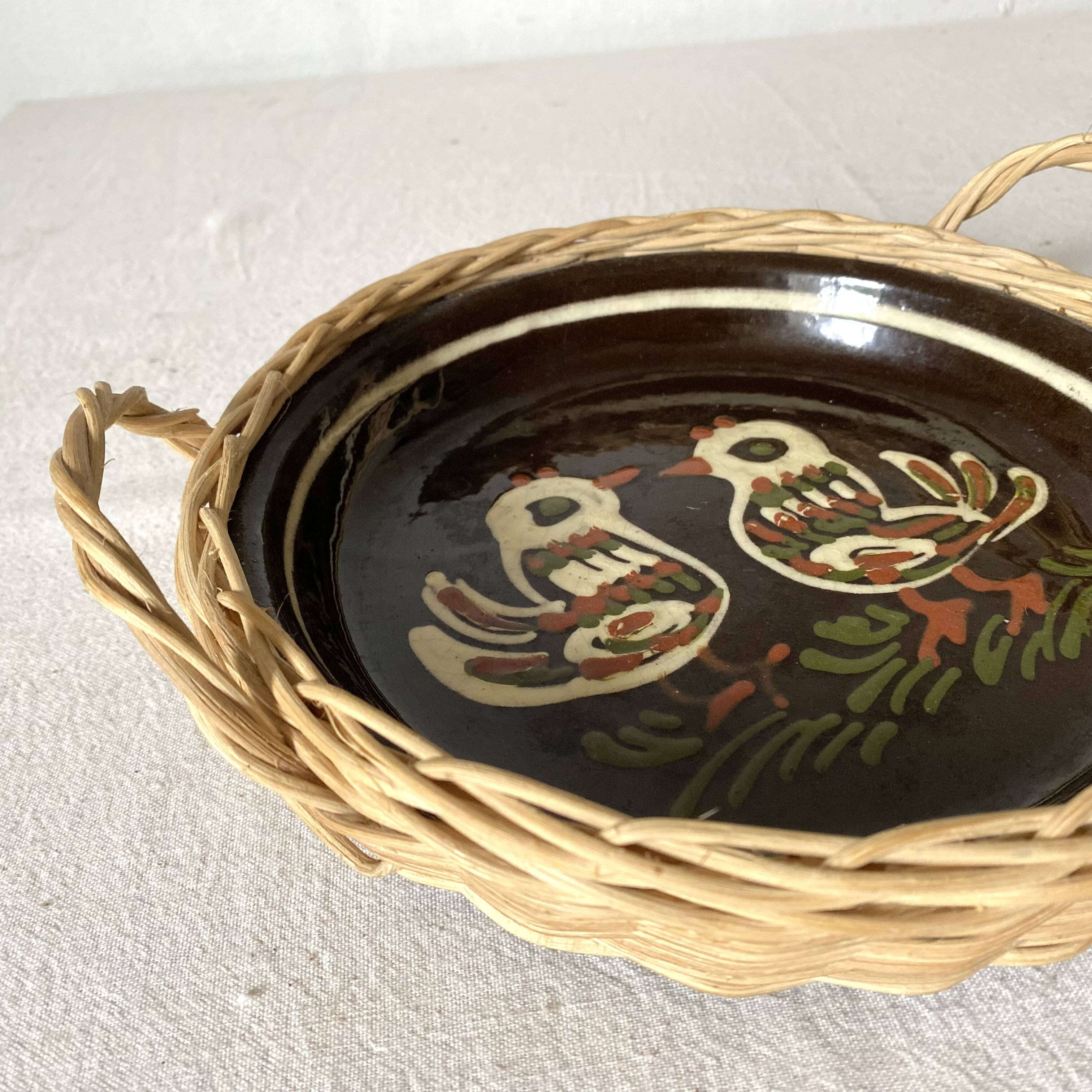 Alsatian wicker and ceramic bird dish