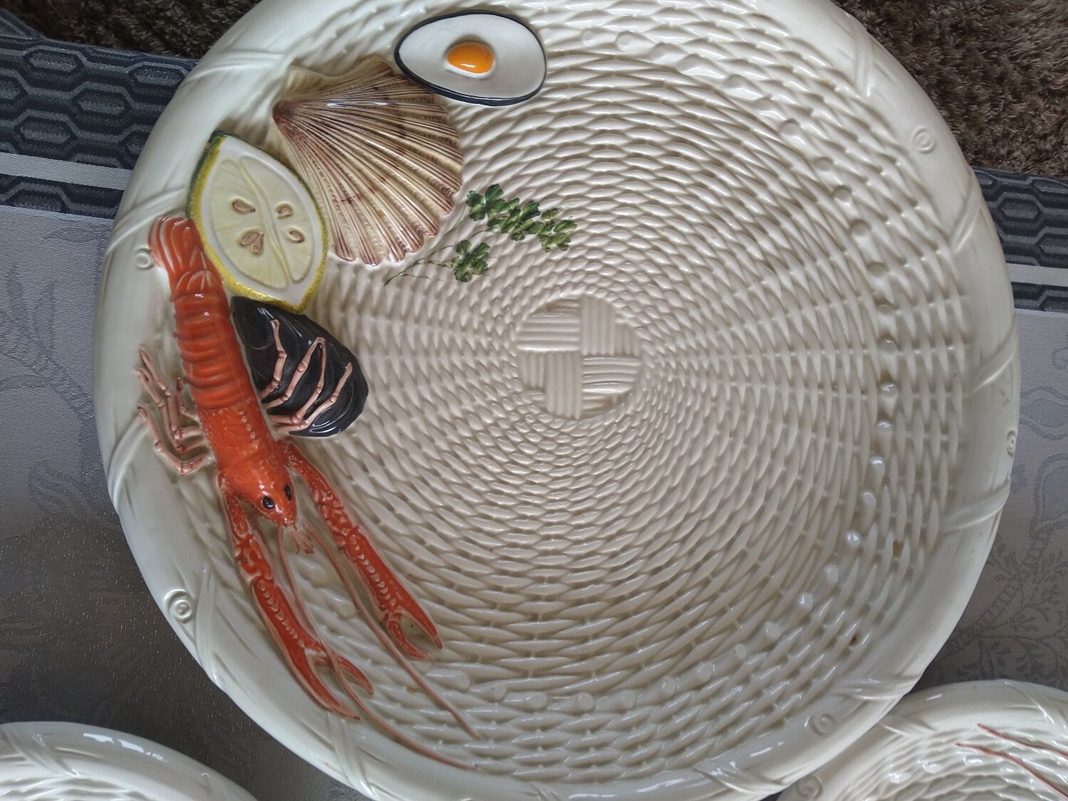 Paella fish service plates