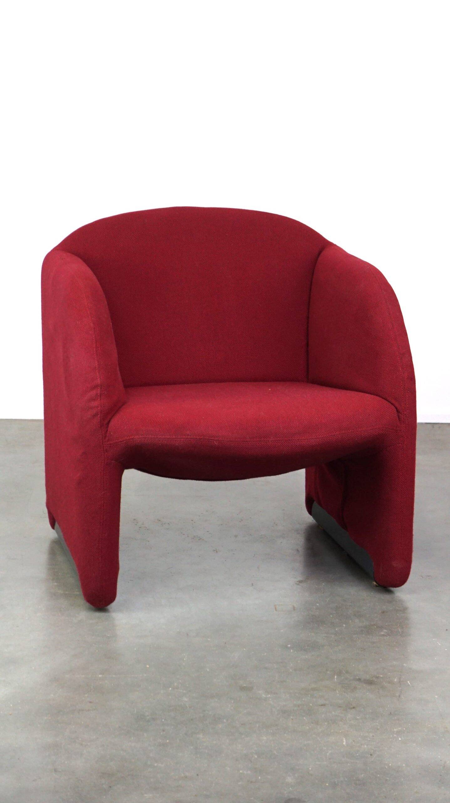 Vintage Artifort design armchair model