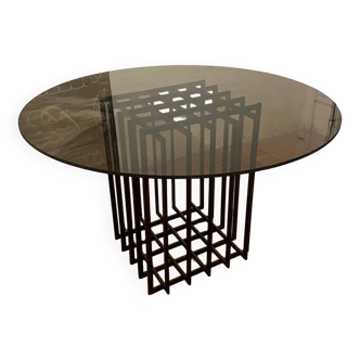 Cage table