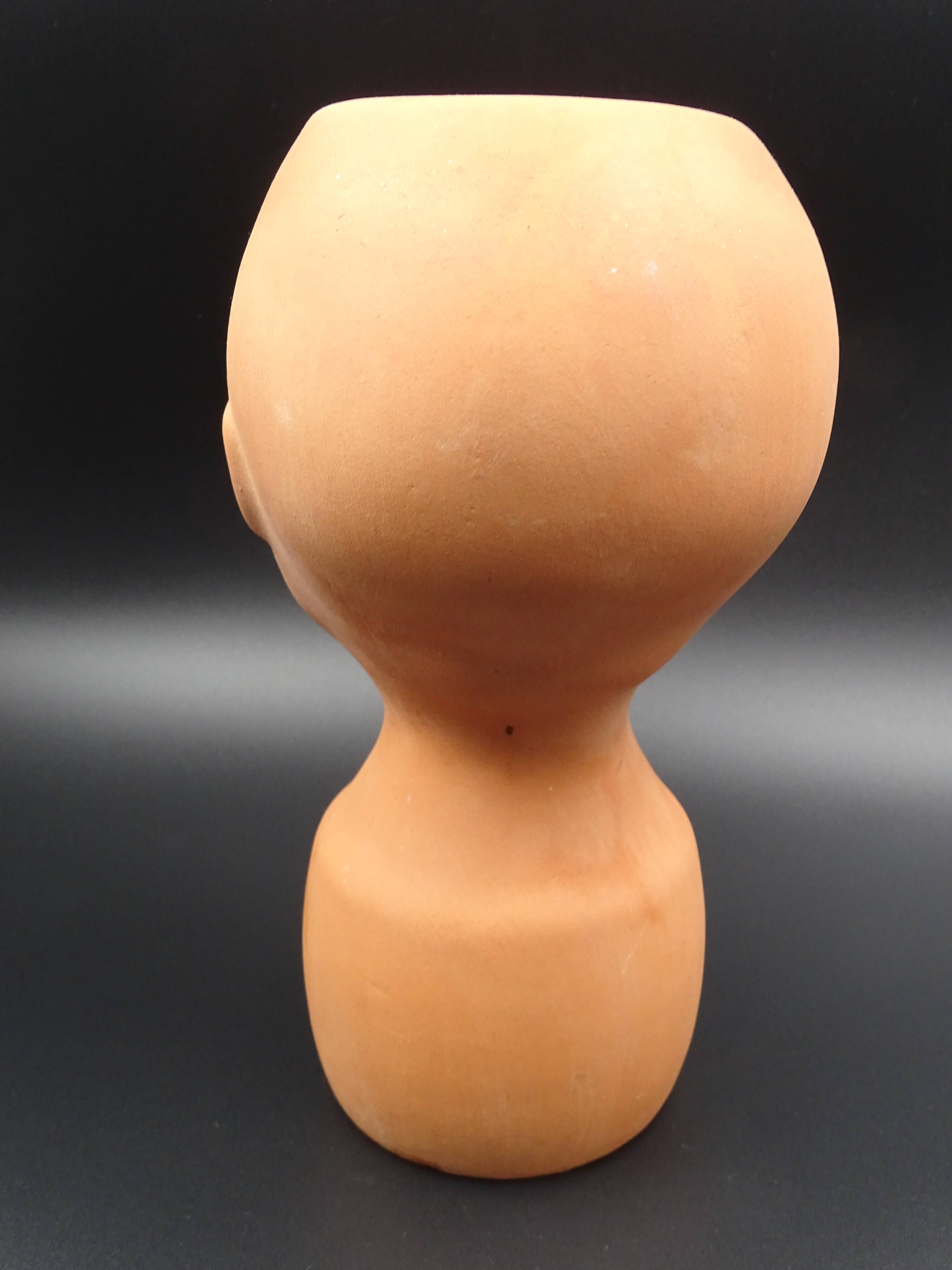 Vase in the shape of a baby's head - poupon