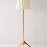 Floor lamp with fabric shade