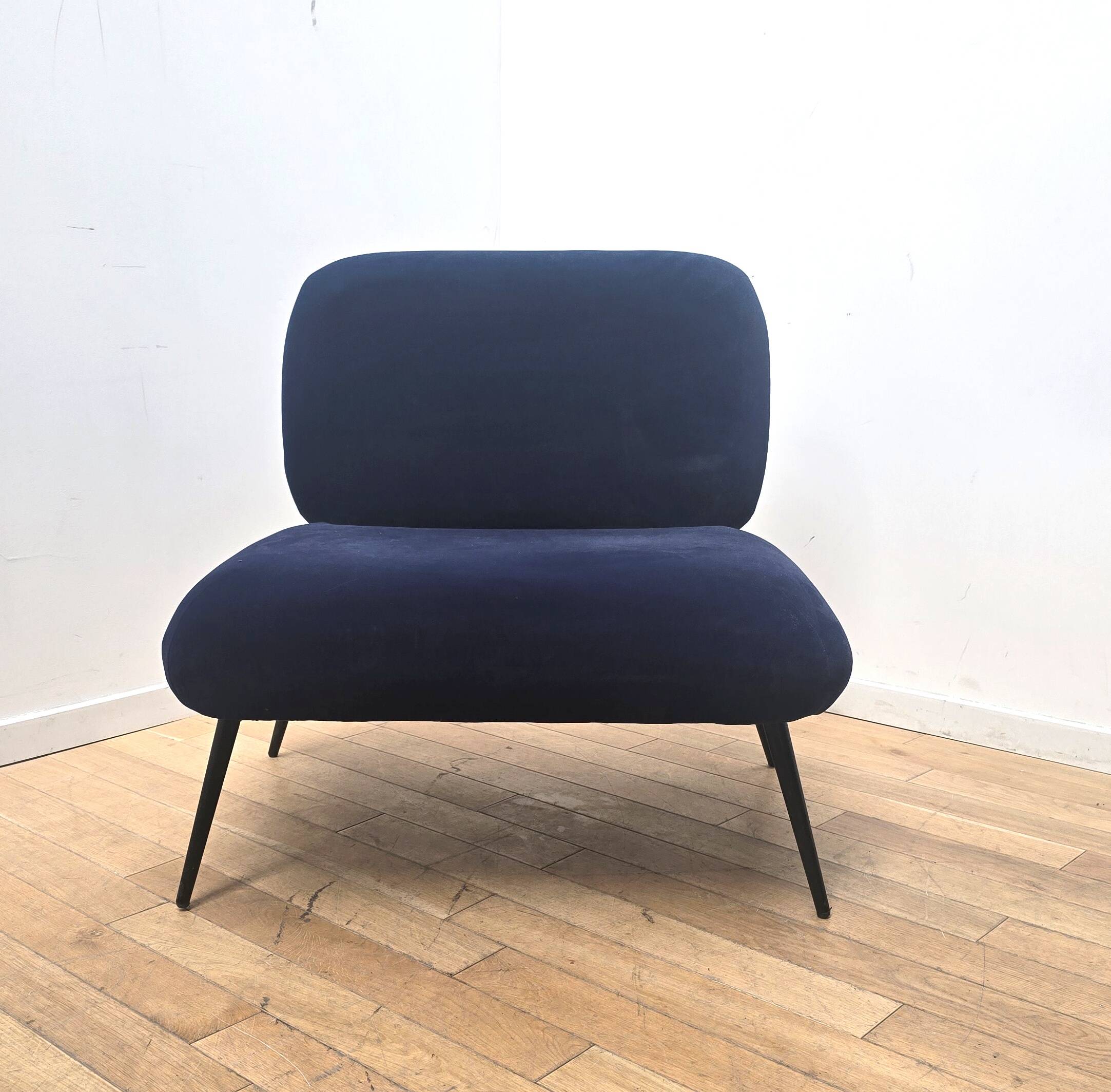 Designer lounge chair