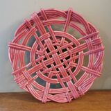 Vintage cup in braided pink barbotine
