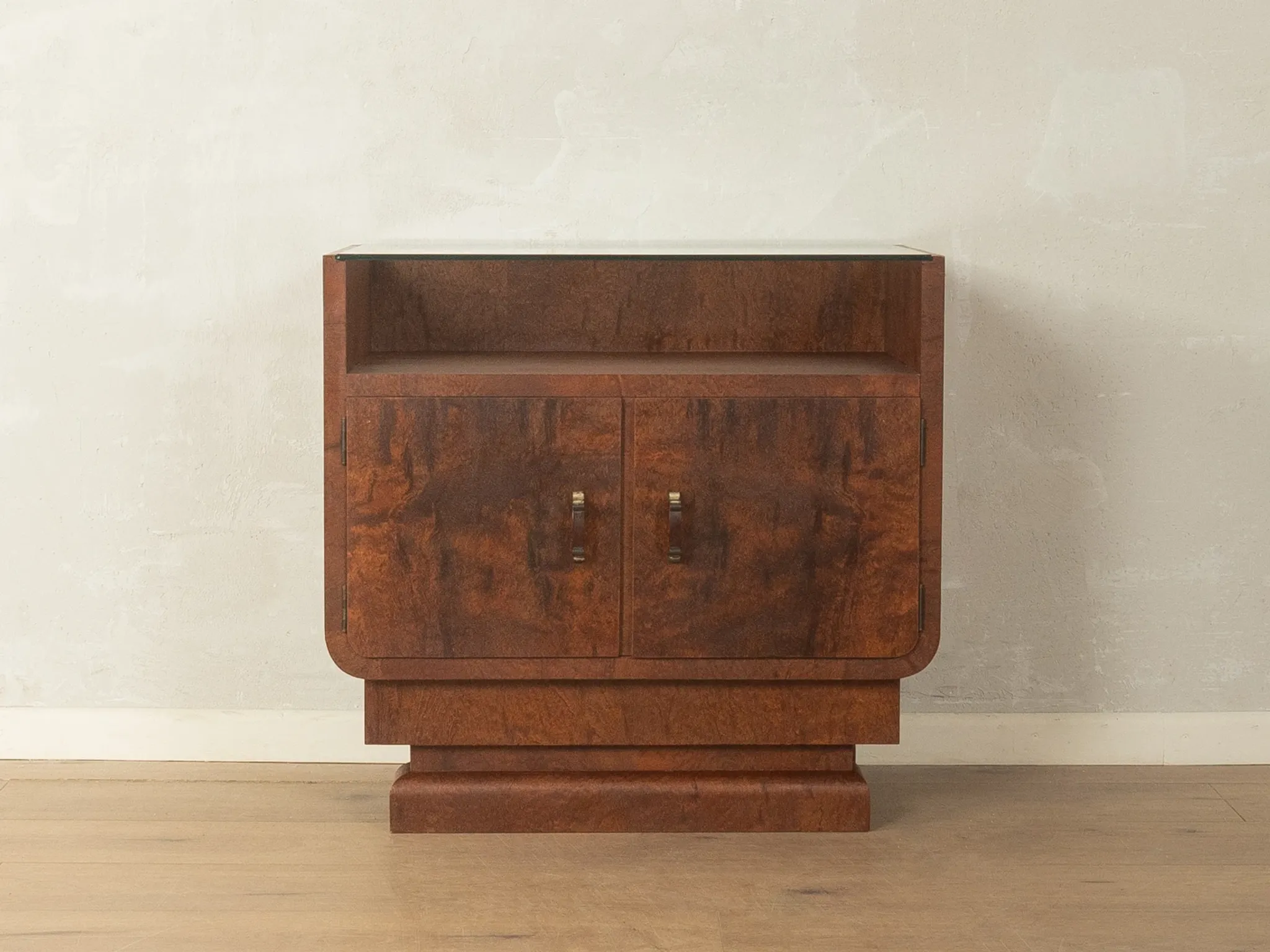 Expressive Art Deco chest of drawers with root wood veneer, Germany, 1930s