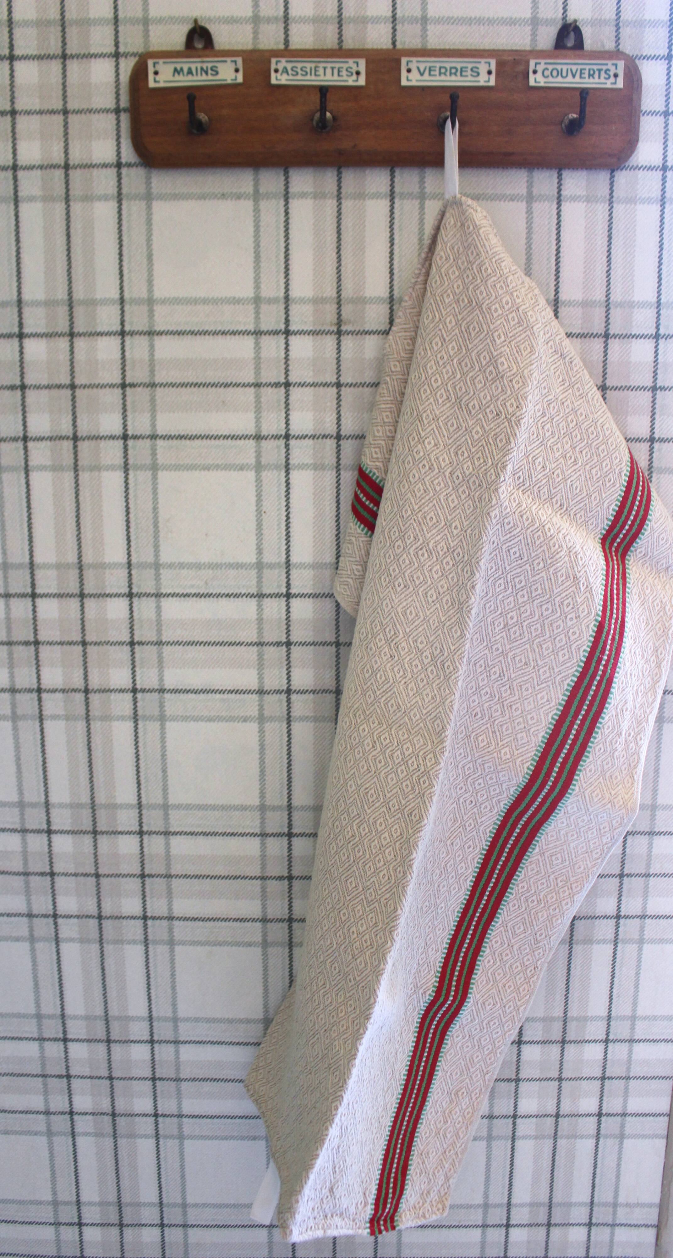 Torchon ancien chevrons bandes rouge vert