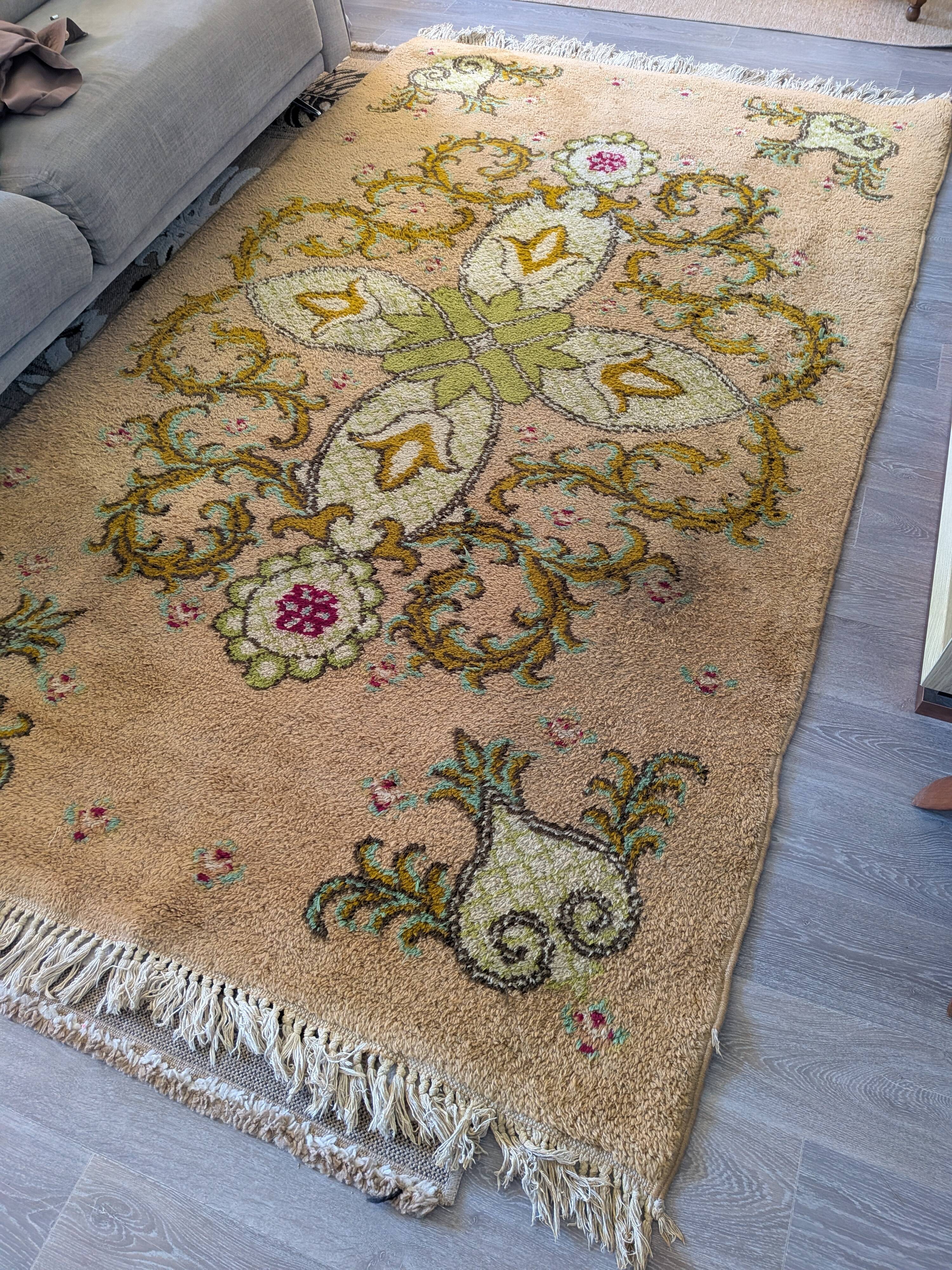 Vintage Moroccan medallion rug in pure wool – 293 x 180 cm