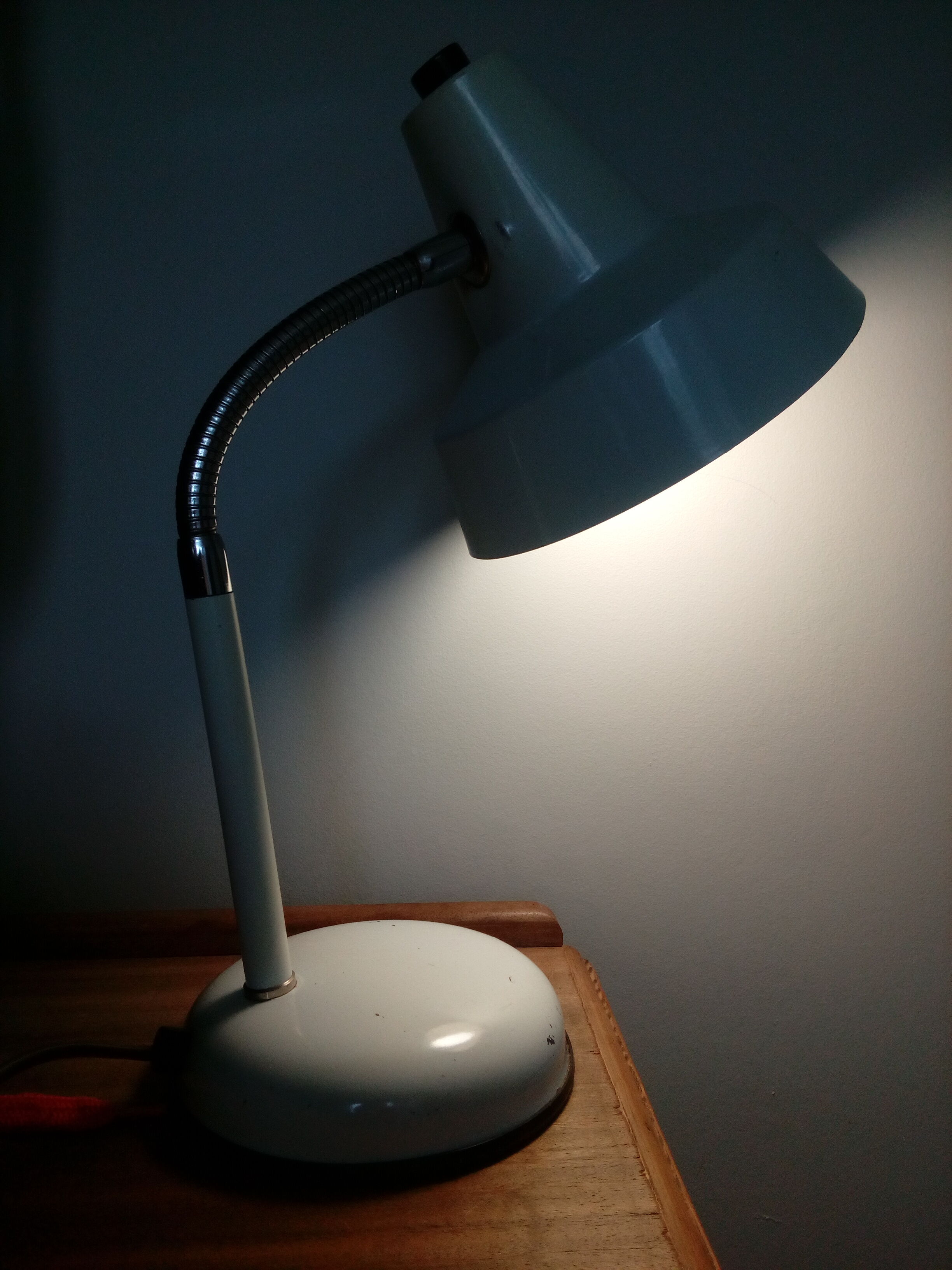 Veneta Lumi Flexible Italian Desk Lamp