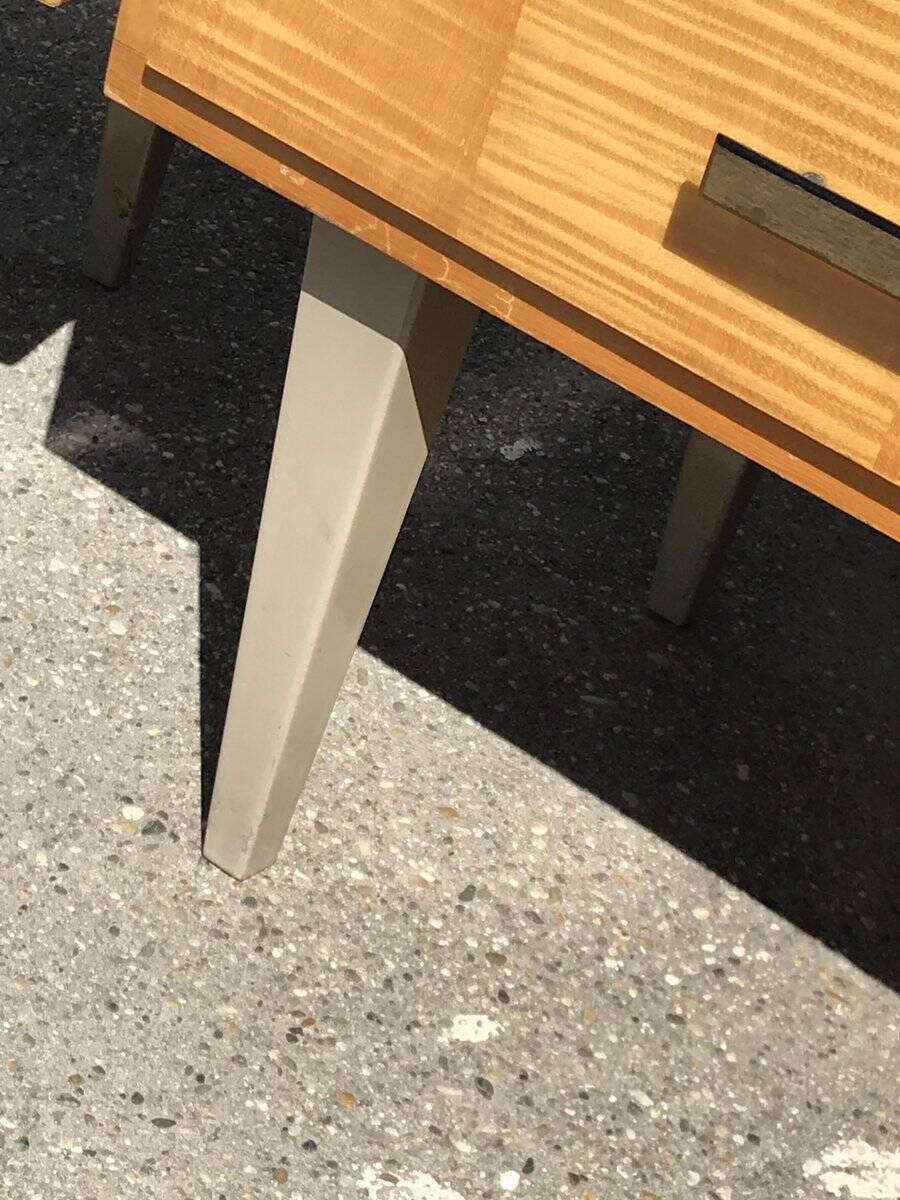 Pair of mid-century blonde lacquered bedside tables with metal legs, 1950s - set of 2