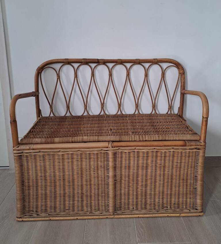 Vintage bench/toy chest
