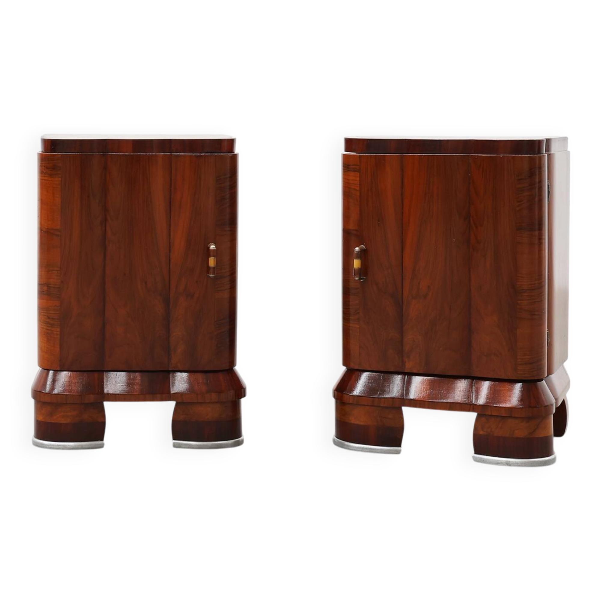 Pair of Art Deco Nightstands in Walnut, Italy 1920s
