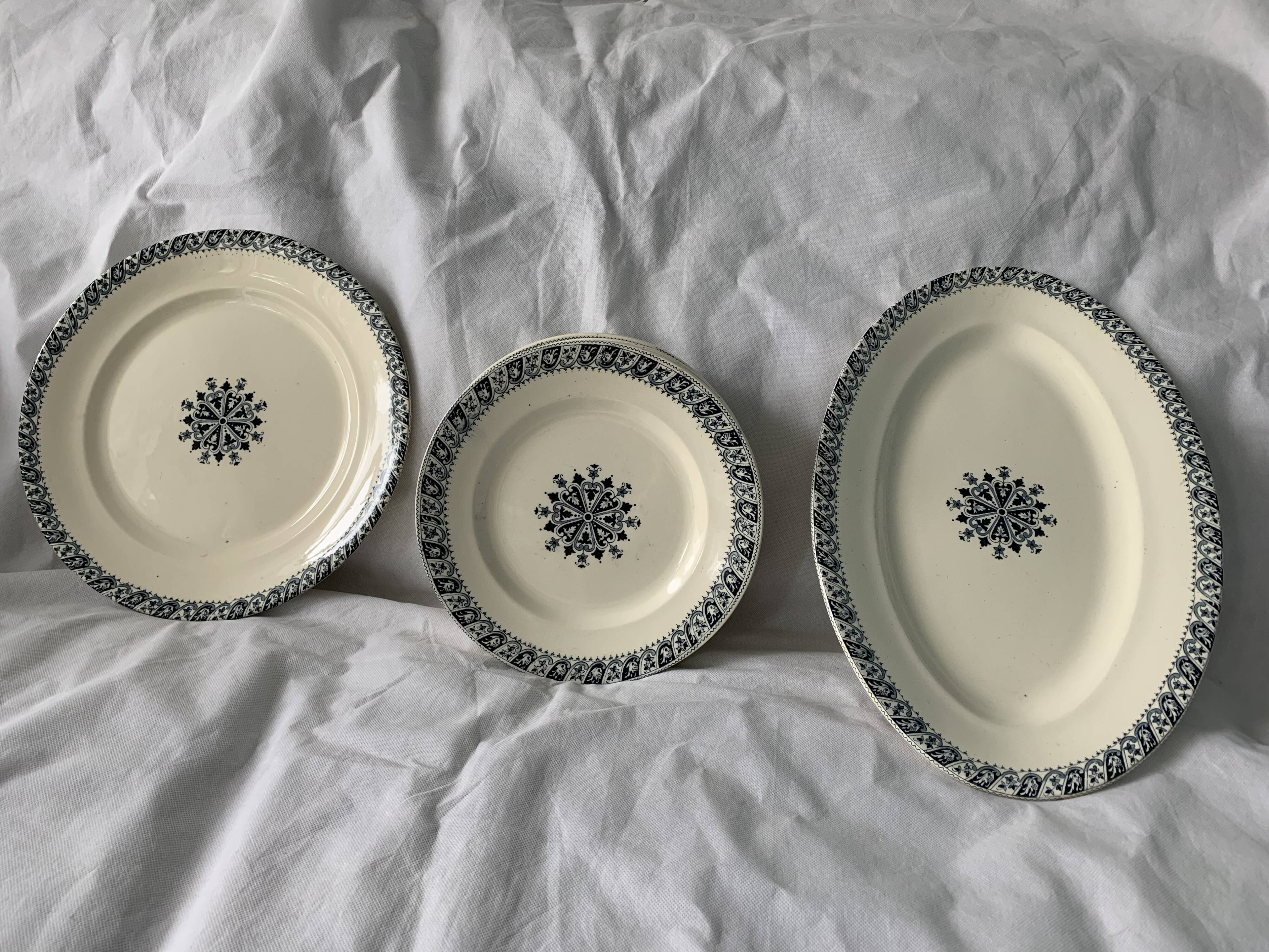 Lot of 12 old flat plates and 2 dishes, Terre de fer Henri II Salins